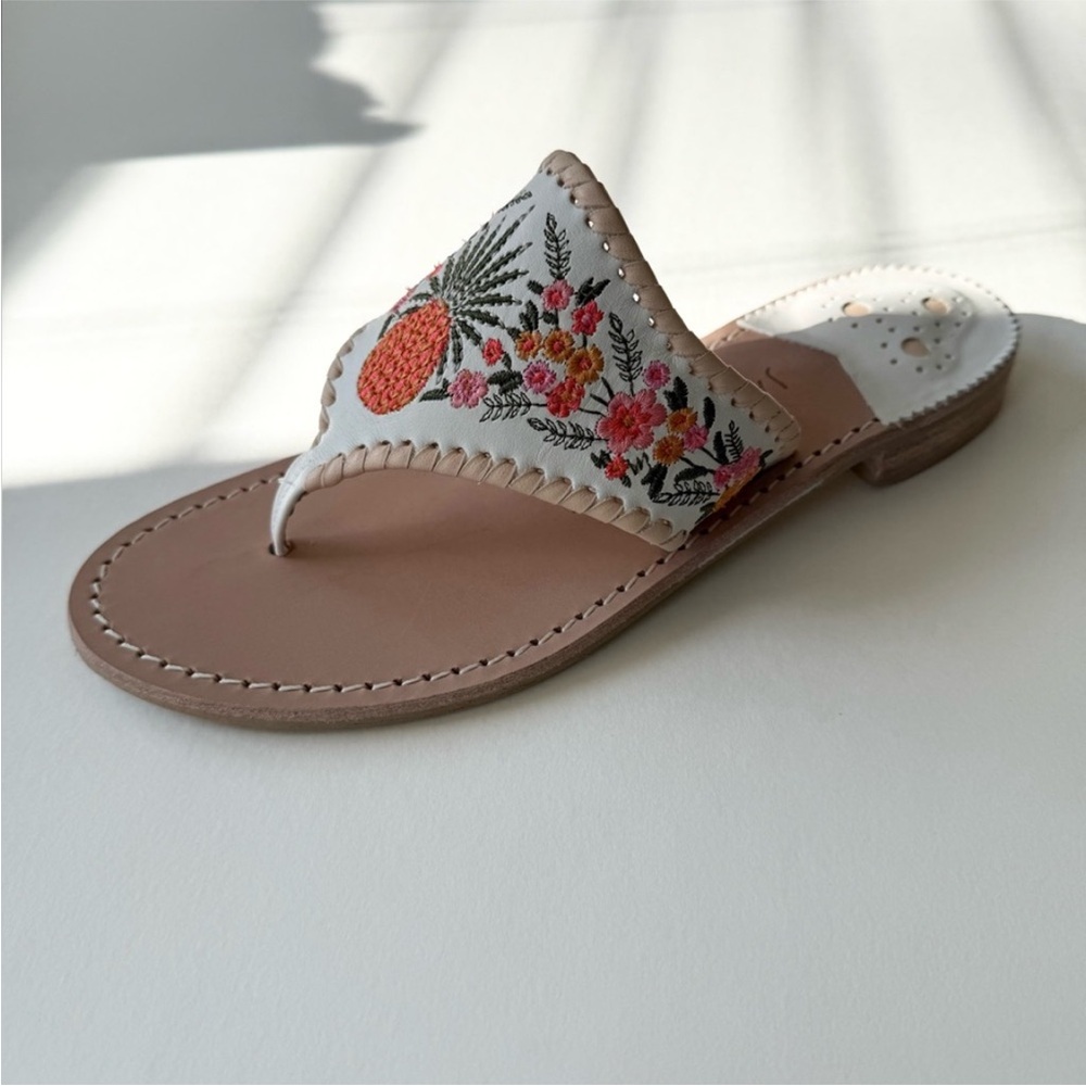New! JACK ROGERS LIMITED EDITION
PINEAPPLE FLORAL THONG SANDALS - Picture 12 of 16